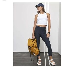 Athleta Stellar Crop pant.